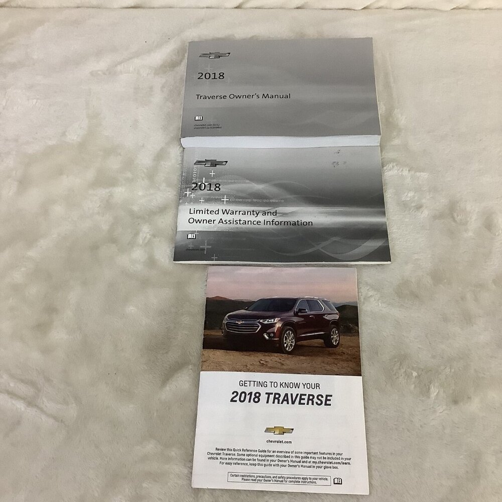 2018 Chevrolet Traverse Owners Manual Users Guide Book‎ 18 OEM#23168733 - Picture 2 of 11